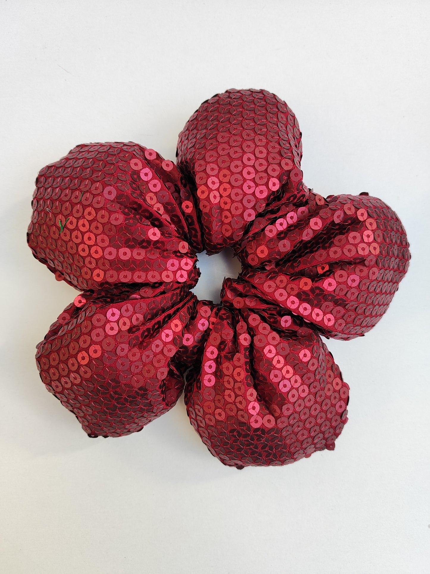 Λουλουδένια scrunchies ''μπορντό παγιέτες''