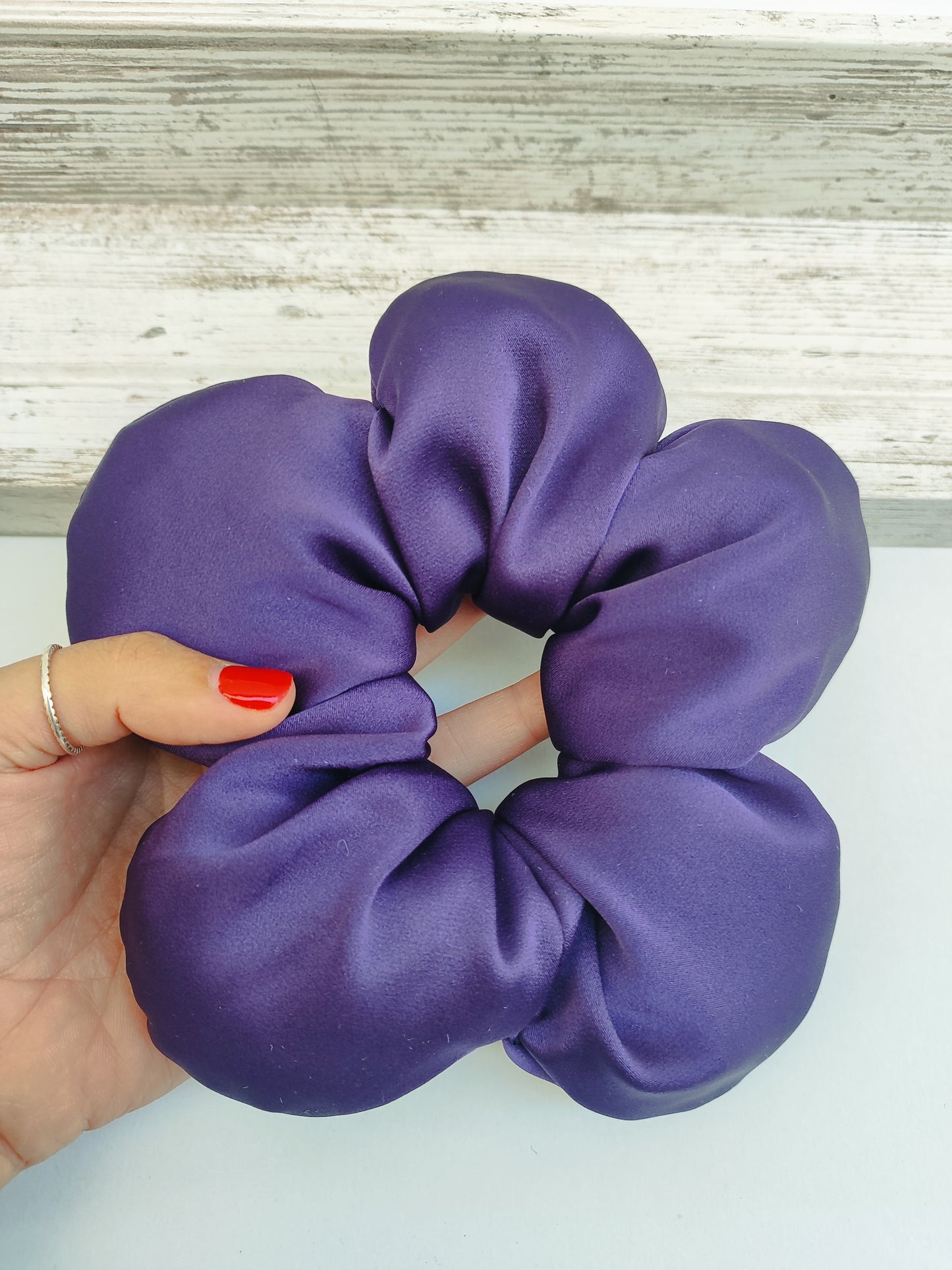 Λουλουδένια scrunchies ''μωβ σατέν''