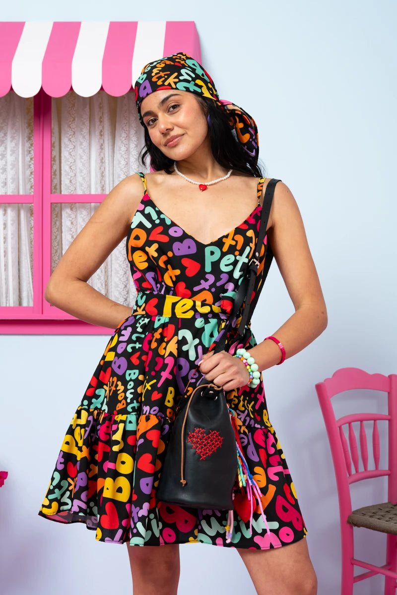 Olivia Black Bucket Red Heart Μαύρη Δερμάτινη Τσάντα Πουγκί Petit Boutik X Anakata