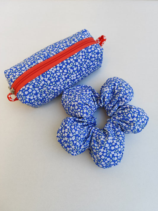 Σετ κασετίνα και λουλουδένιο scrunchie μπλε φλοράλ - back to school