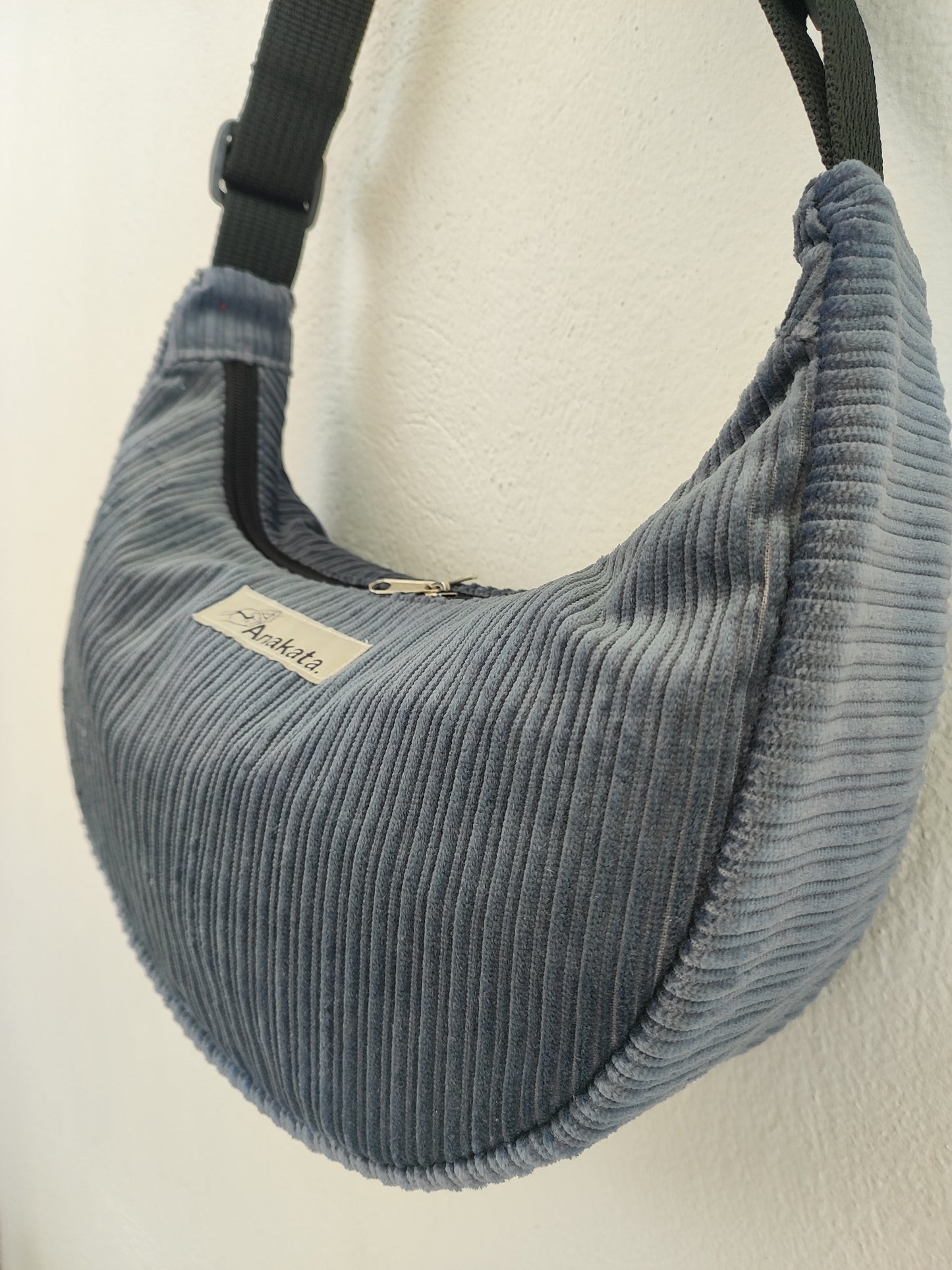 Τσάντα ''κρουασάν'' , ραφ κοτλέ, τσάντα ώμου ή χιαστί.