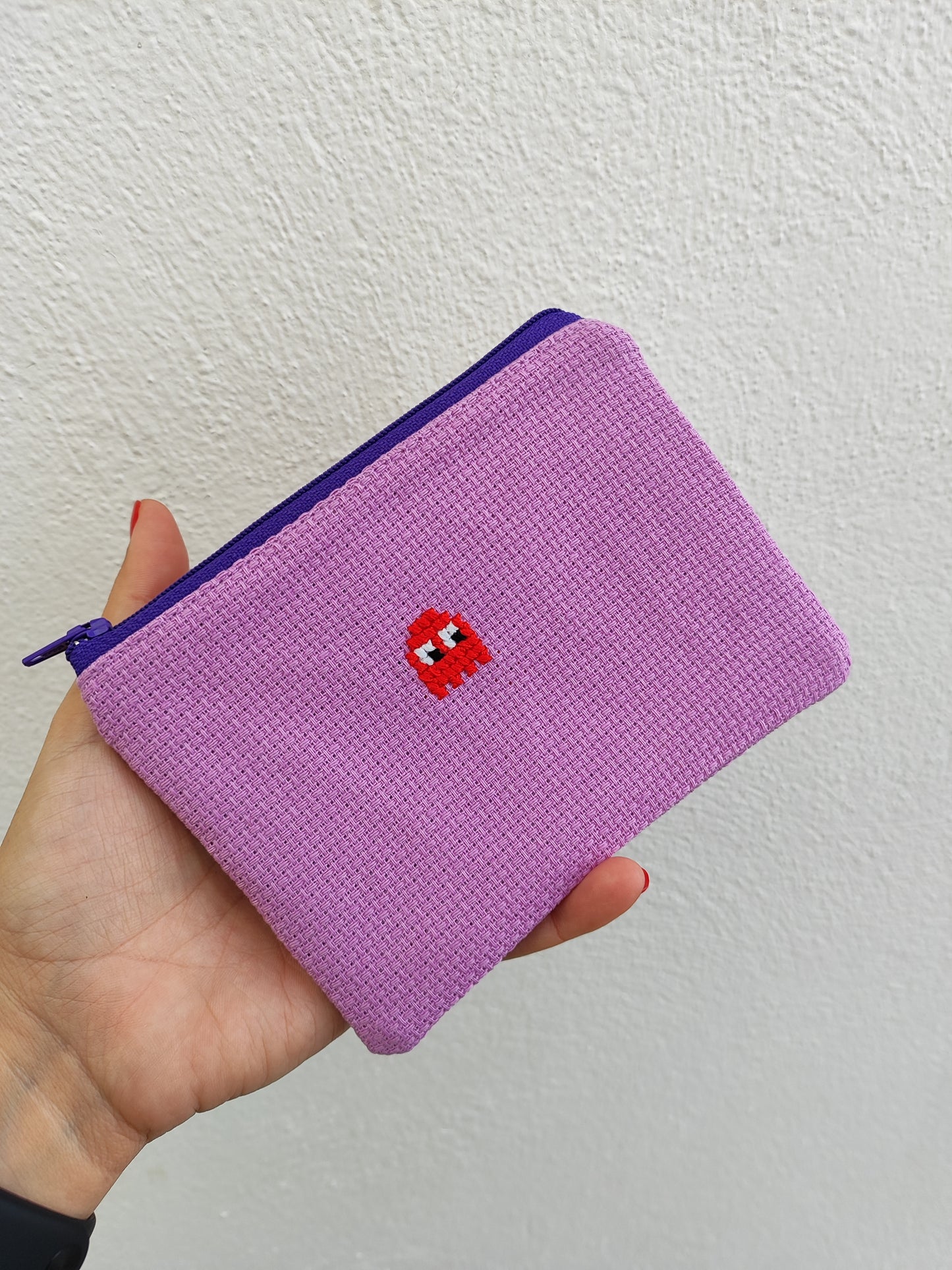 Μικρό κεντημένο πορτοφολάκι - κόκκινο φαντασματάκι (PAC-MAN)