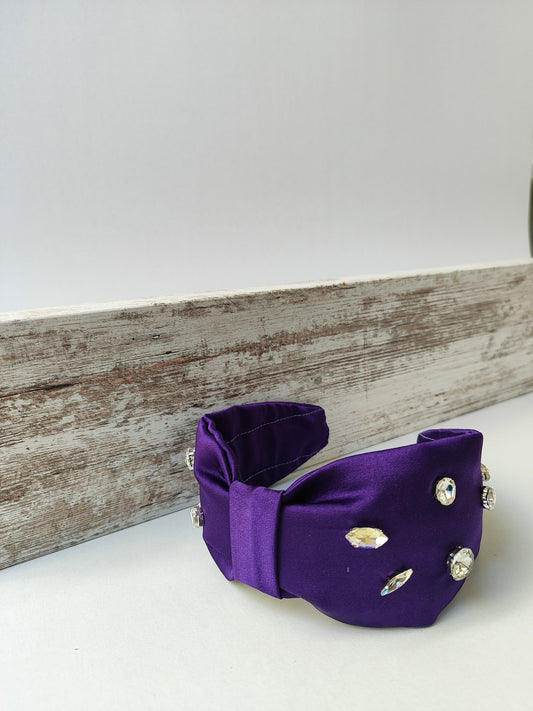 Χειροποίητη στέκα μαλλιών - μωβ κεντημένη  με διάφανα στρας