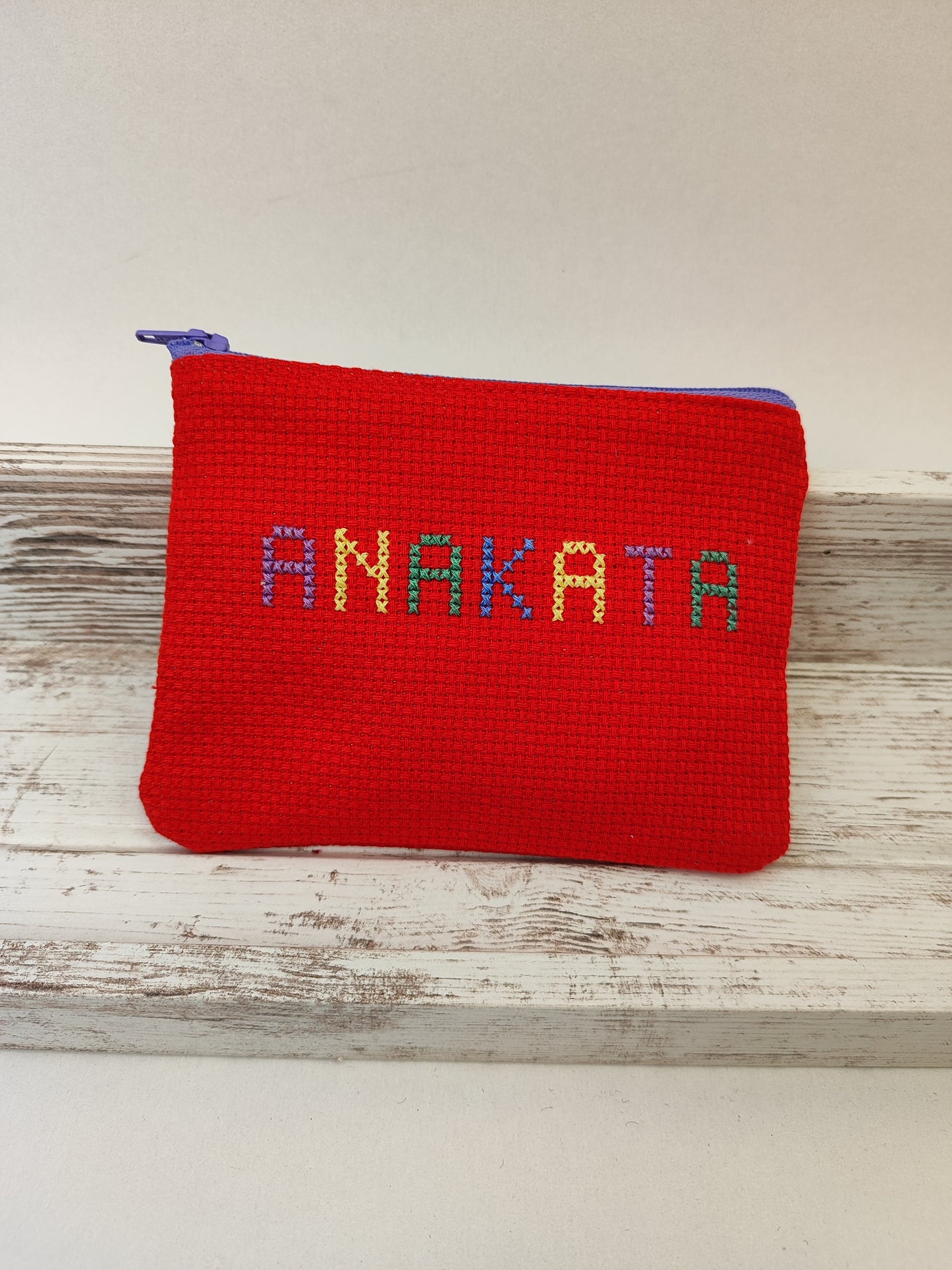 Μικρό κεντημένο πορτοφολάκι - κόκκινο ΑΝΑΚΑΤΑ