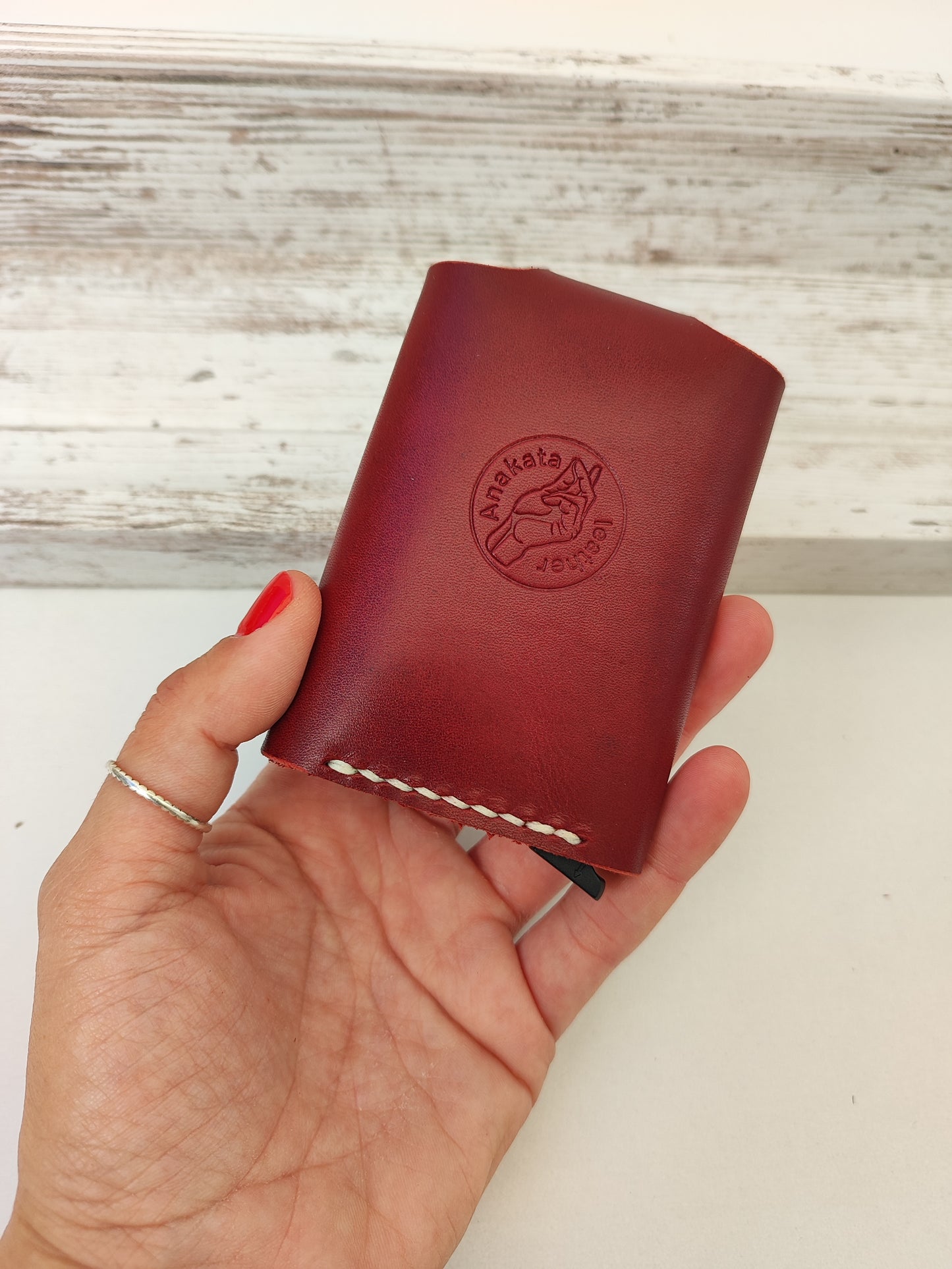 ''James Bond'' χειροποίητο δερμάτινο πορτοφόλι - μπορντό.