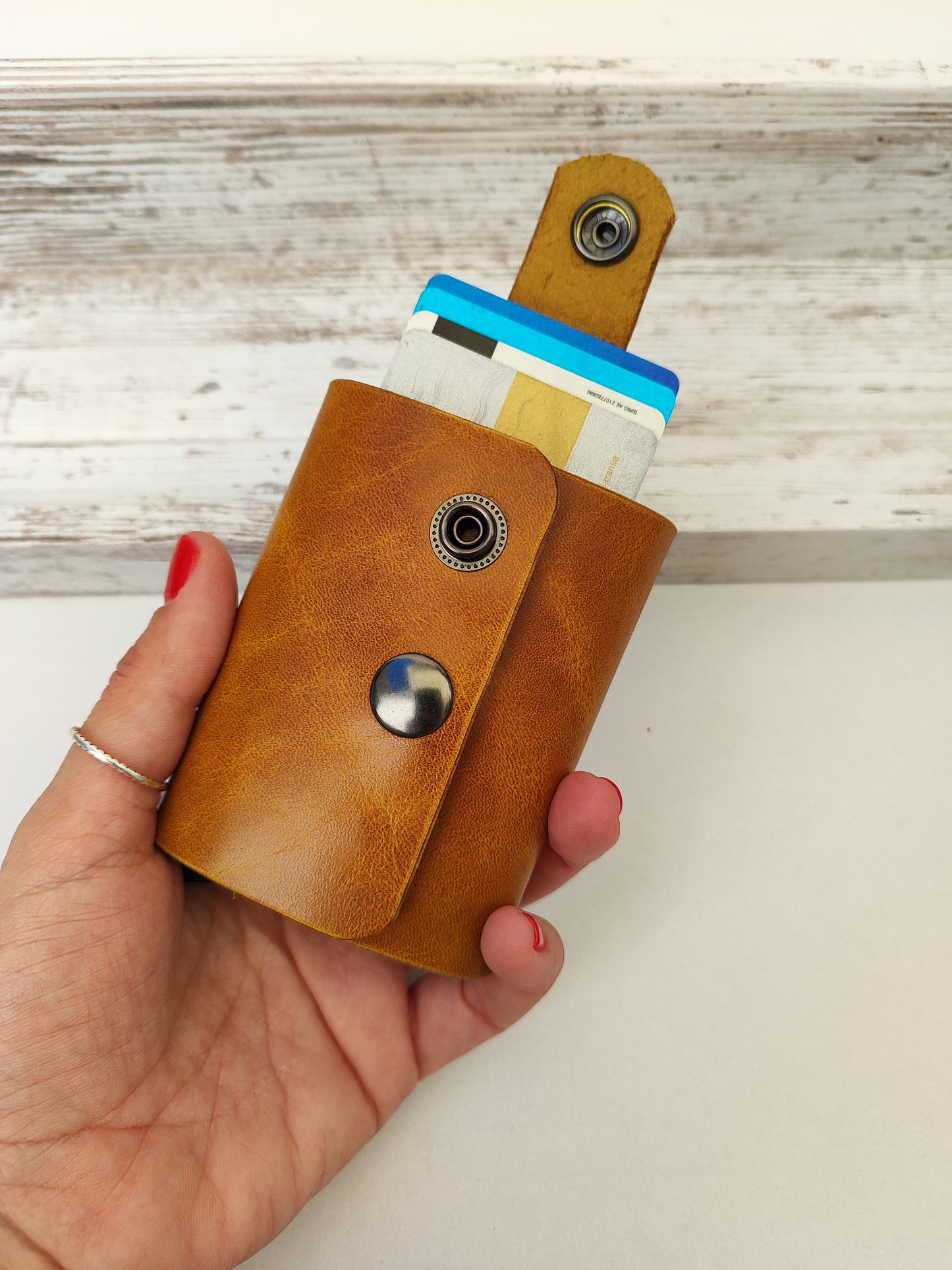 ''James Bond'' χειροποίητο δερμάτινο πορτοφόλι -ταμπά.