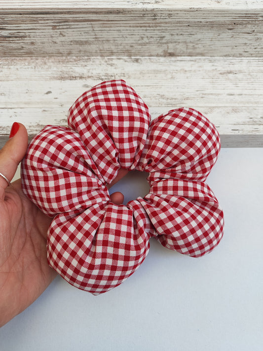 Λουλουδένια scrunchies ''κόκκινο καρό''