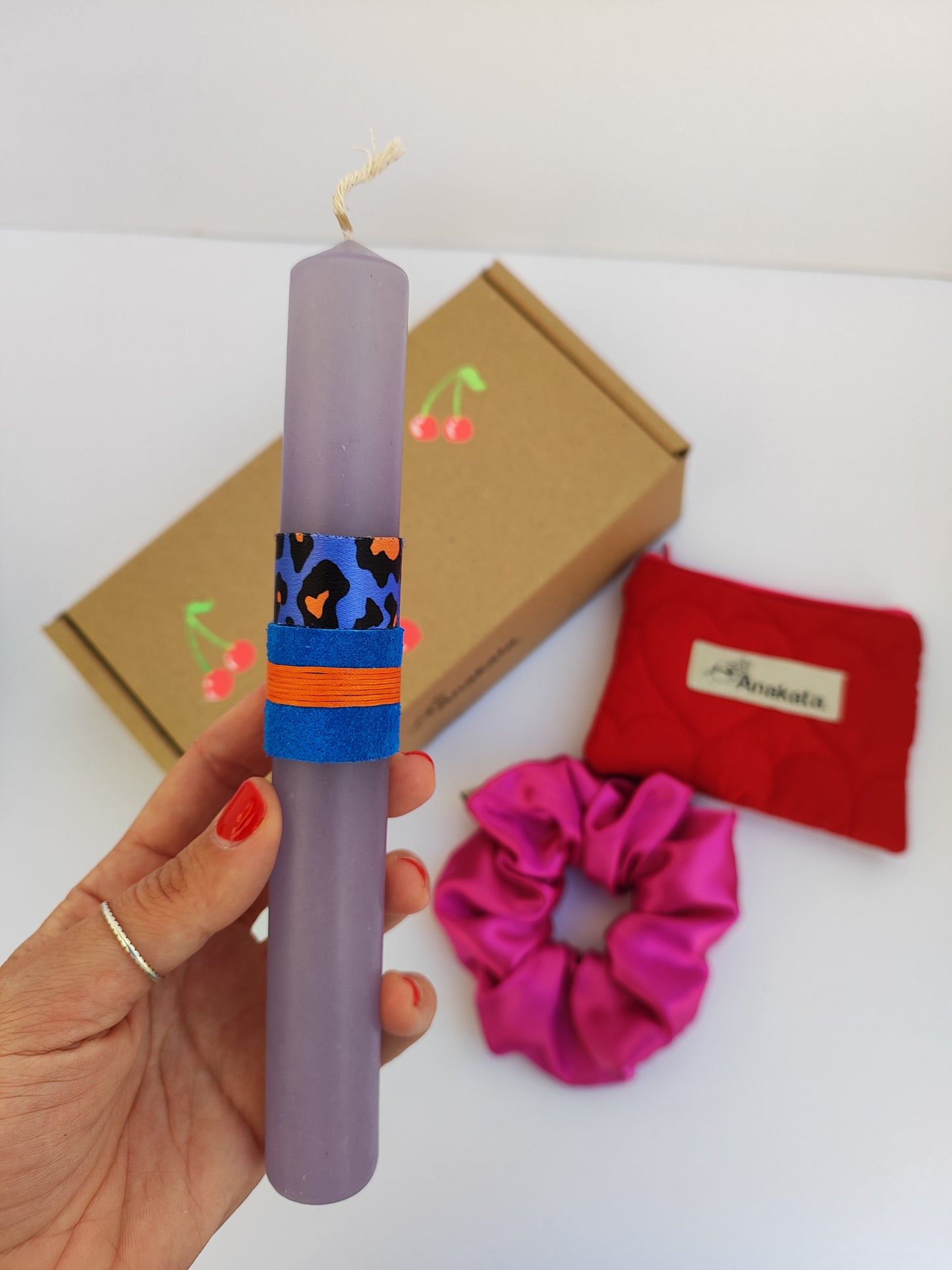 Πασχαλινό gift box ''λαμπάδα, zero waste πορτοφόλι  και σατέν φρου φρου''