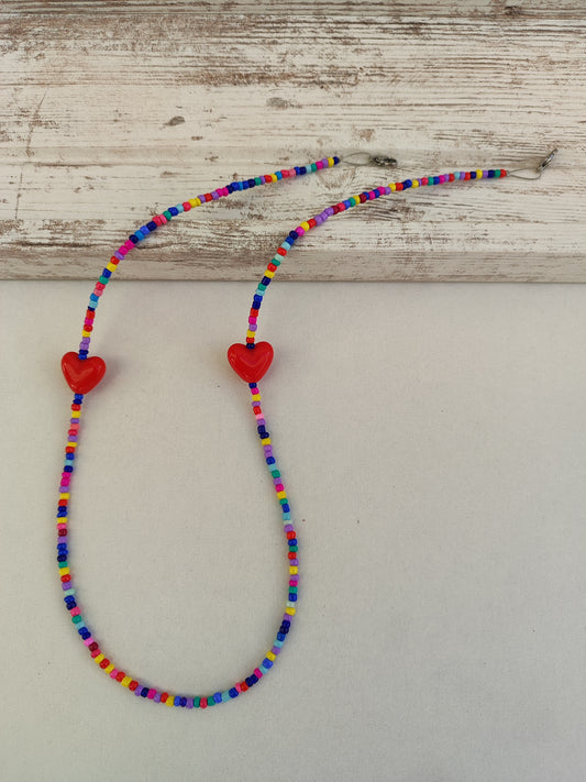 Χειροποίητο αλυσιδάκι για το καπέλο σου - πολύχρωμο με καρδούλες