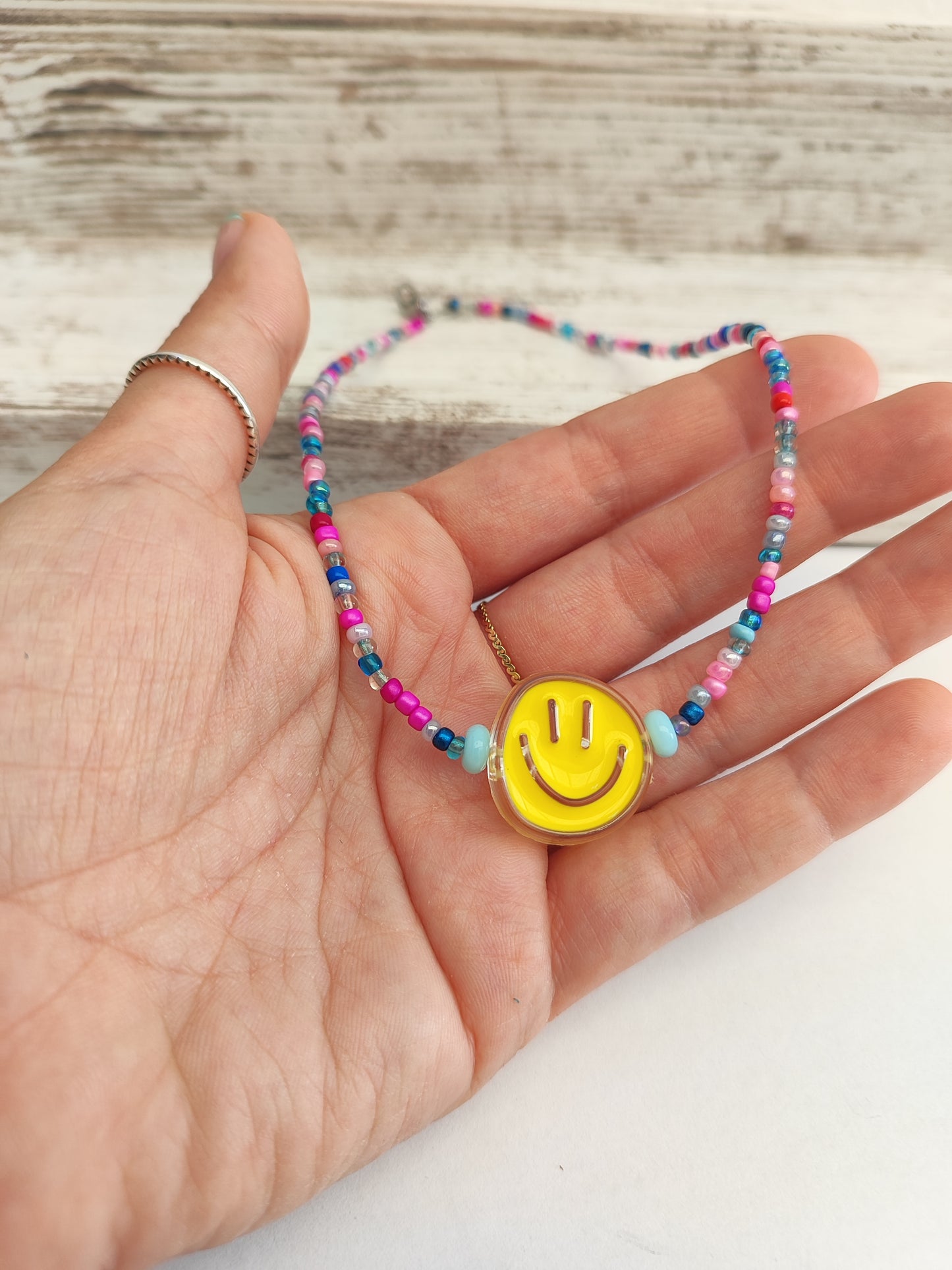 Κολιέ smiley, πολύχρωμες χάντρες  40 εκ.